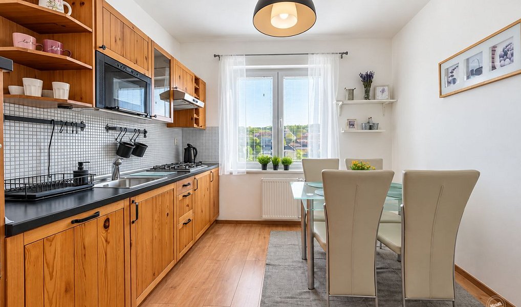 Pronájem bytu 3+1 84 m², Praha – náhled fotky 3