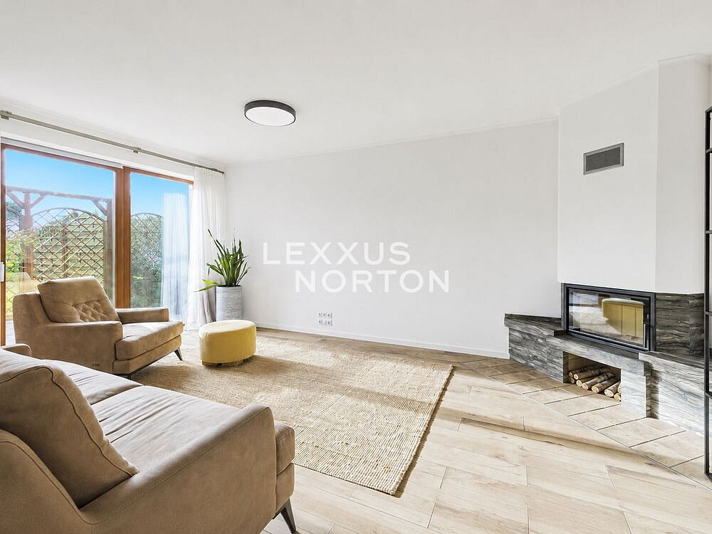 Pronájem domu 163 m² s pozemkem 450 m²