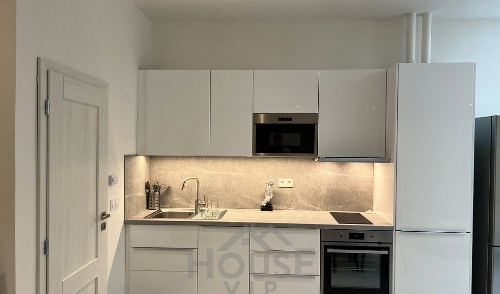 Prodej bytu 1+kk 45 m², Praha – náhled fotky 11