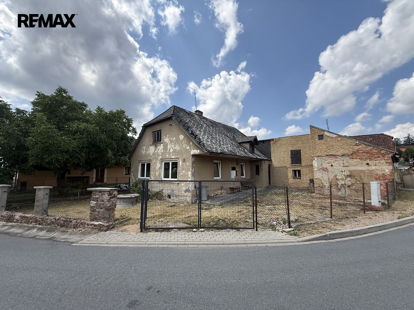 Prodej domu 90 m² s pozemkem 279 m² – fotografie 2