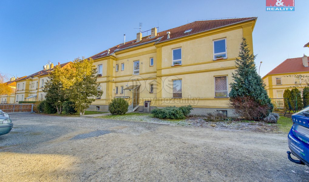 Prodej bytu 4+kk 100 m², Králův Dvůr – náhled fotky 3