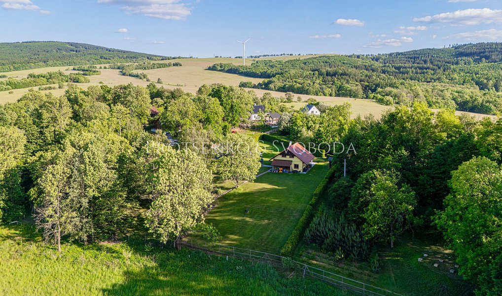 Prodej chaty/chalupy 172 m² s pozemkem 3 502 m², Heřmanice – náhled fotky 48