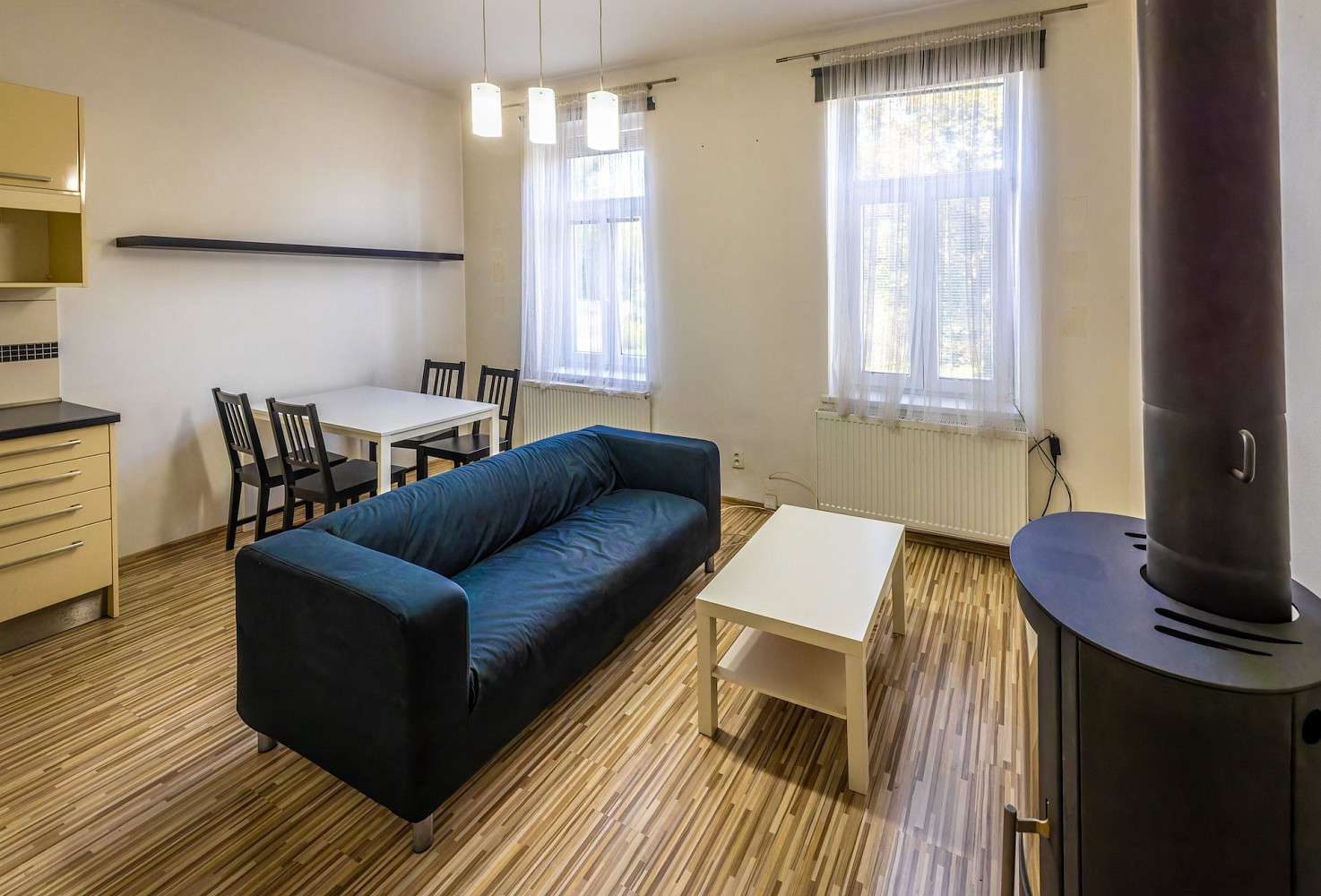 Pronájem bytu 2+kk 37 m² – fotografie 2