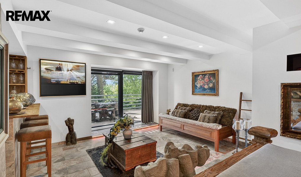 Prodej domu 228 m² s pozemkem 4 472 m², Jince – náhled fotky 12