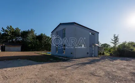 Prodej domu 96 m² s pozemkem 1 079 m², Křenek, okres Praha-východ