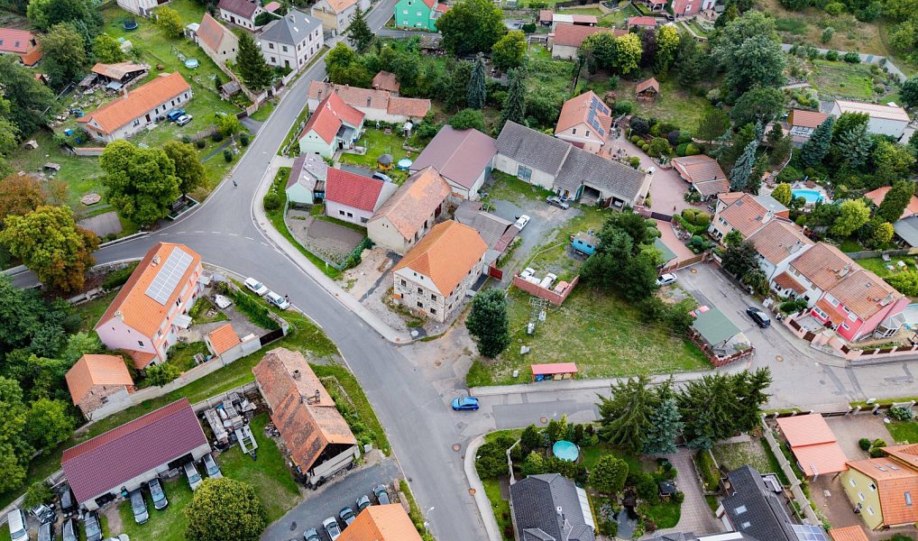 Prodej domu 233 m² s pozemkem 554 m², Lužice – náhled fotky 38