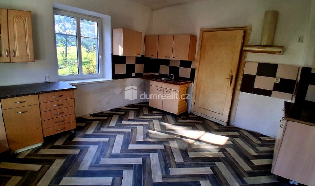 Prodej domu 250 m² s pozemkem 1 900 m², Frýdlant – náhled fotky 5