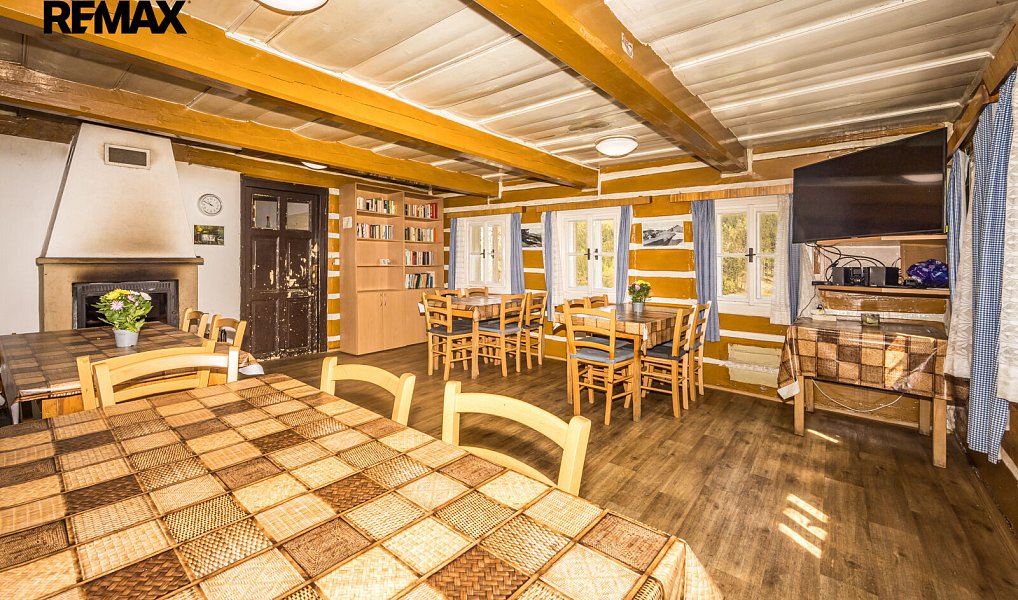 Prodej chaty/chalupy 281 m² s pozemkem 14 379 m², Strážné – náhled fotky 14