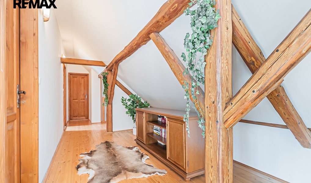 Prodej domu 271 m² s pozemkem 3 206 m², Hrachoviště – náhled fotky 27