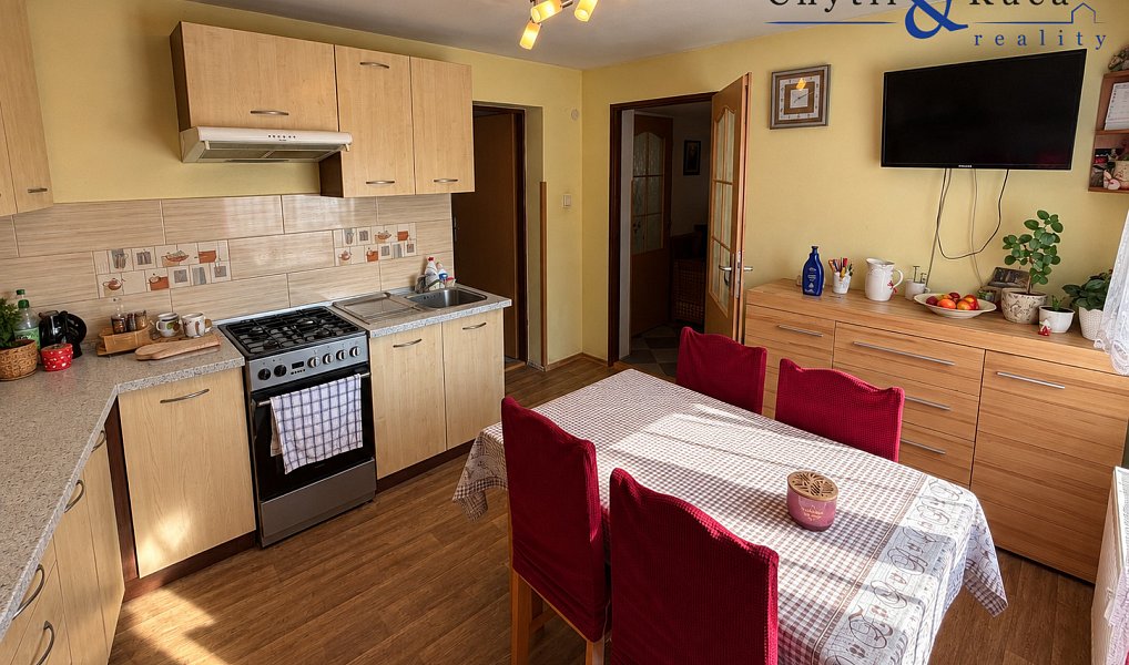 Prodej domu 200 m² s pozemkem 1 800 m², Sušice – náhled fotky 6