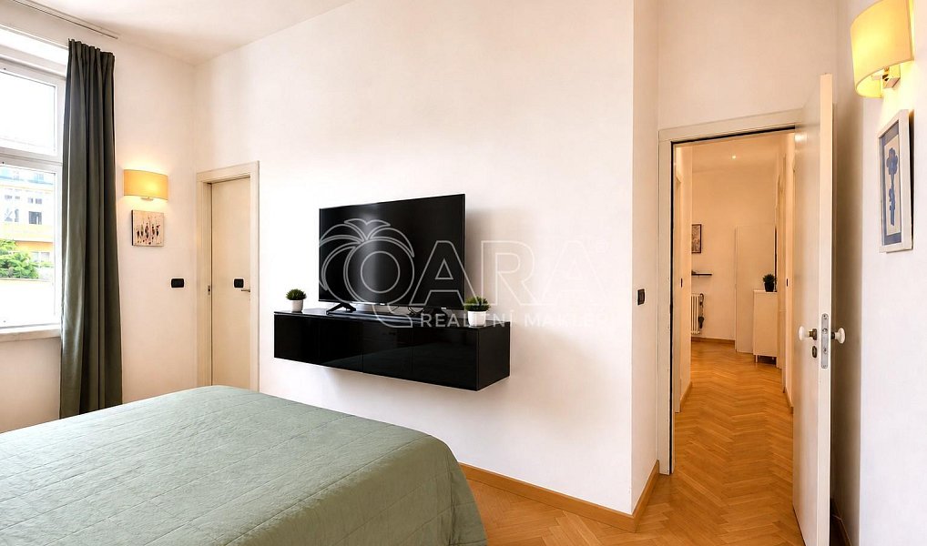 Prodej bytu 5+kk 168 m², Praha – náhled fotky 7