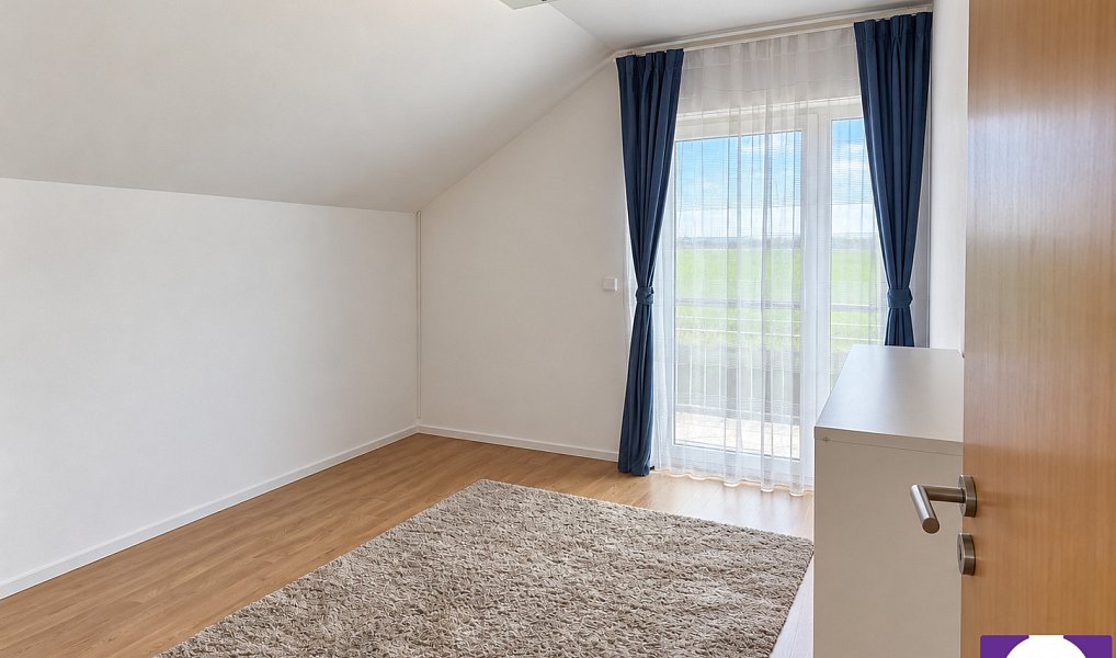 Pronájem domu 190 m² s pozemkem 500 m², Praha – náhled fotky 6