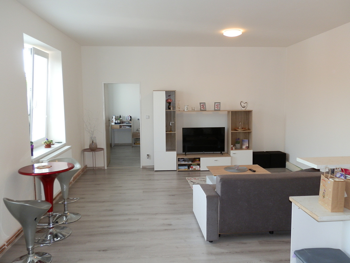 Pronájem bytu 2+kk 65 m² — photo 3