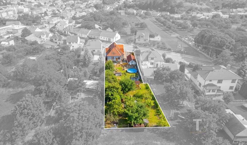 Prodej domu 245 m² s pozemkem 1 569 m², Miroslav – náhled fotky 24