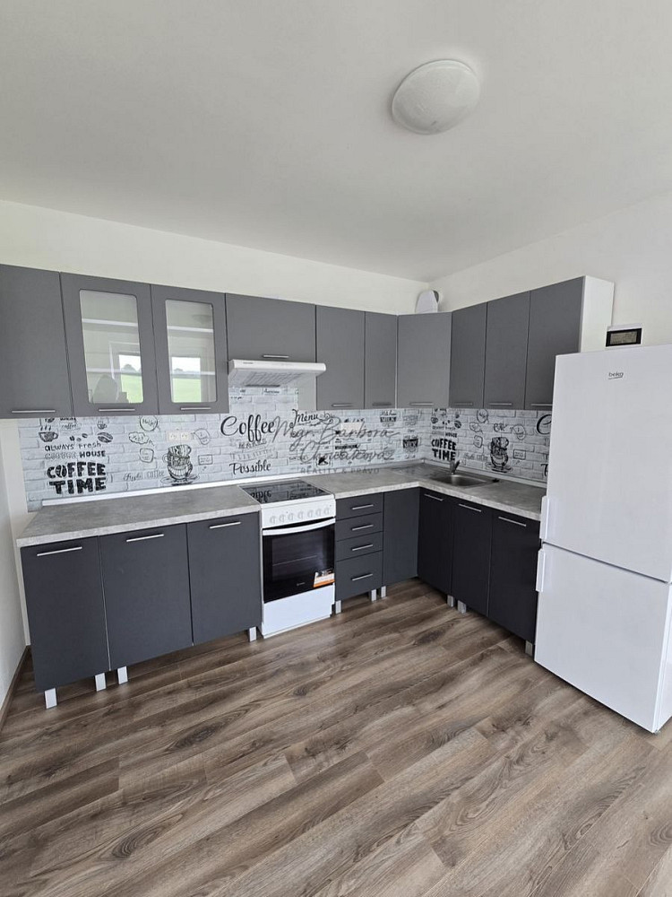Pronájem bytu 2+kk 44 m² – fotografie 2