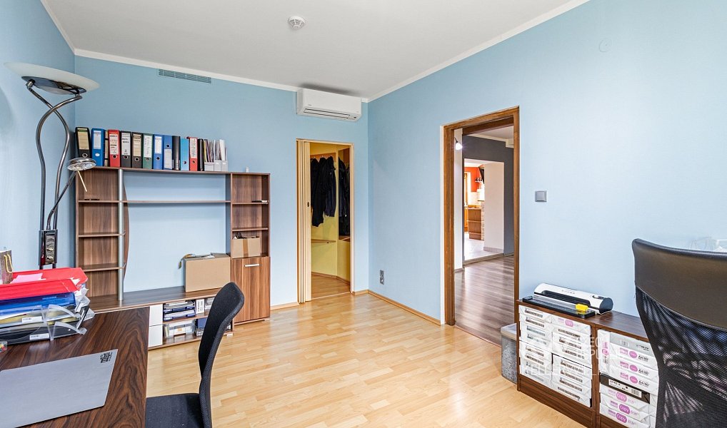 Prodej bytu 4+1 471 m², Nové Strašecí – náhled fotky 39