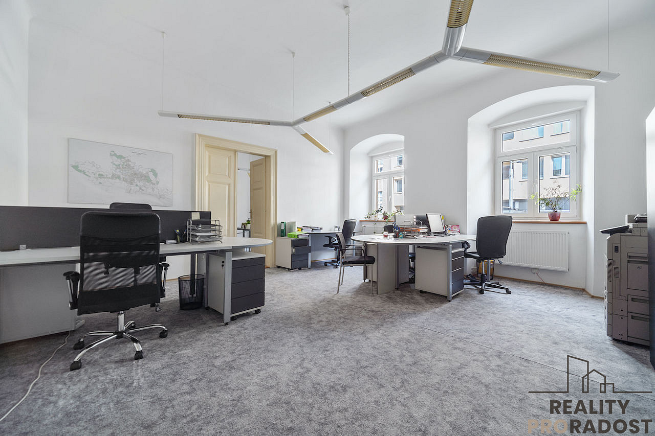 Pronájem kanceláře 82 m²