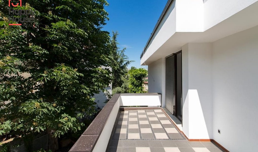 Pronájem domu 240 m² s pozemkem 820 m², Praha – náhled fotky 14
