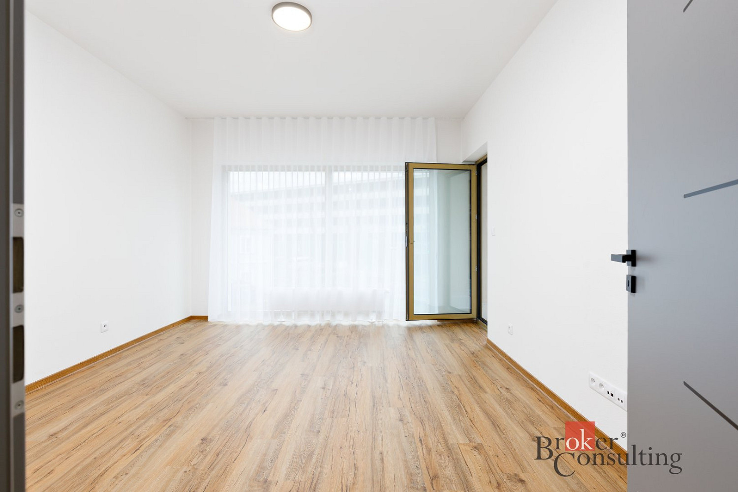 Pronájem bytu 2+kk 62 m² – pohled 5