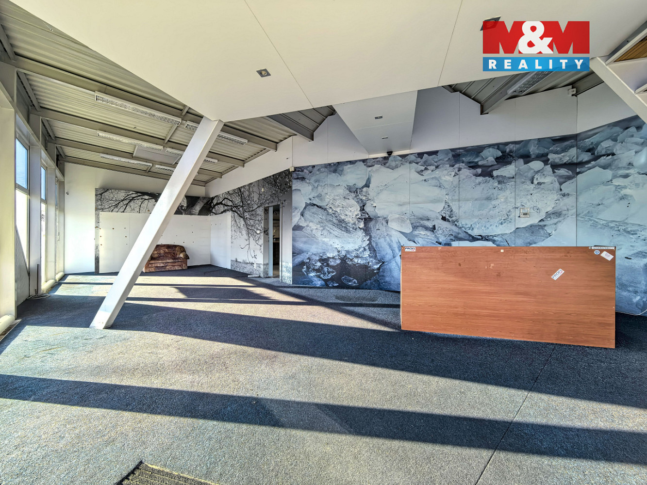 Pronájem obchodních prostor 117 m² — photo 2