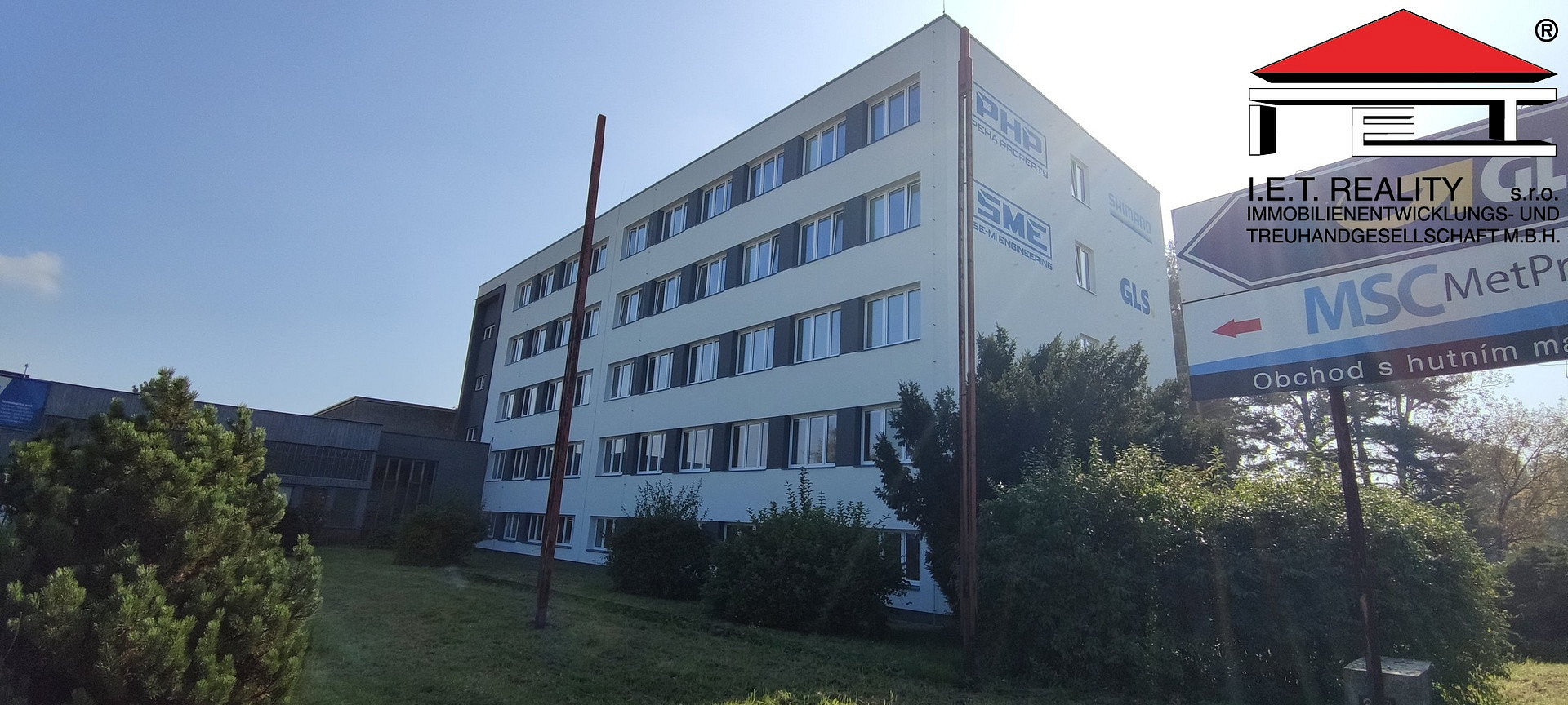 Pronájem obchodních prostor 140 m² – fotografie 3