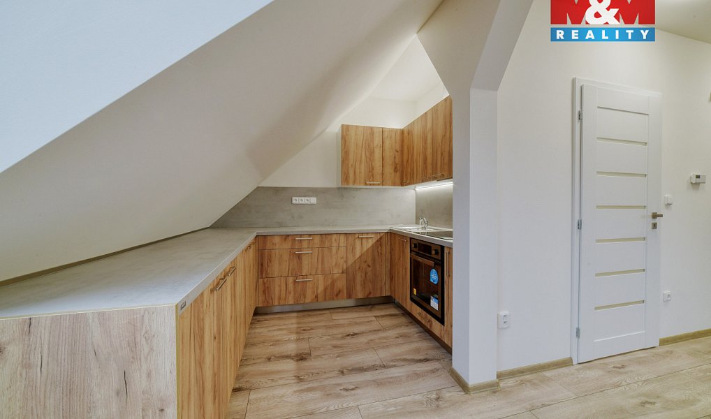 Pronájem bytu 3+kk 74 m², Luby – náhled fotky 11