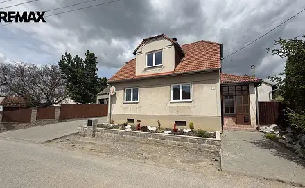 Prodej domu 240 m² s pozemkem 1 460 m², Šebkovice, okres Třebíč