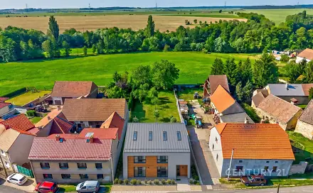 Prodej stavebního pozemku 1 088 m², Klobuky, okres Kladno