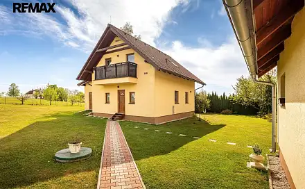Prodej domu 126 m² s pozemkem 1 946 m², Jílovice, okres České Budějovice
