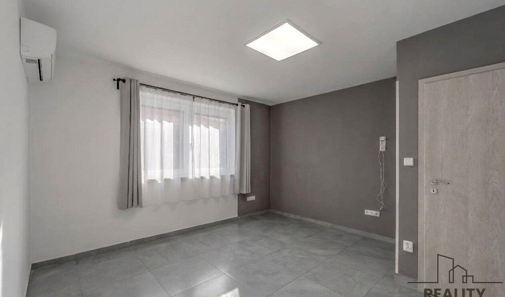 Prodej domu 99 m² s pozemkem 651 m², Kojátky – náhled fotky 10