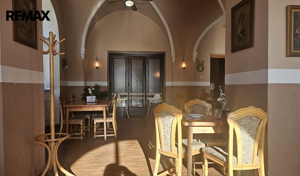 Prodej ubytovacího objektu 815 m², Horažďovice – náhled fotky 4
