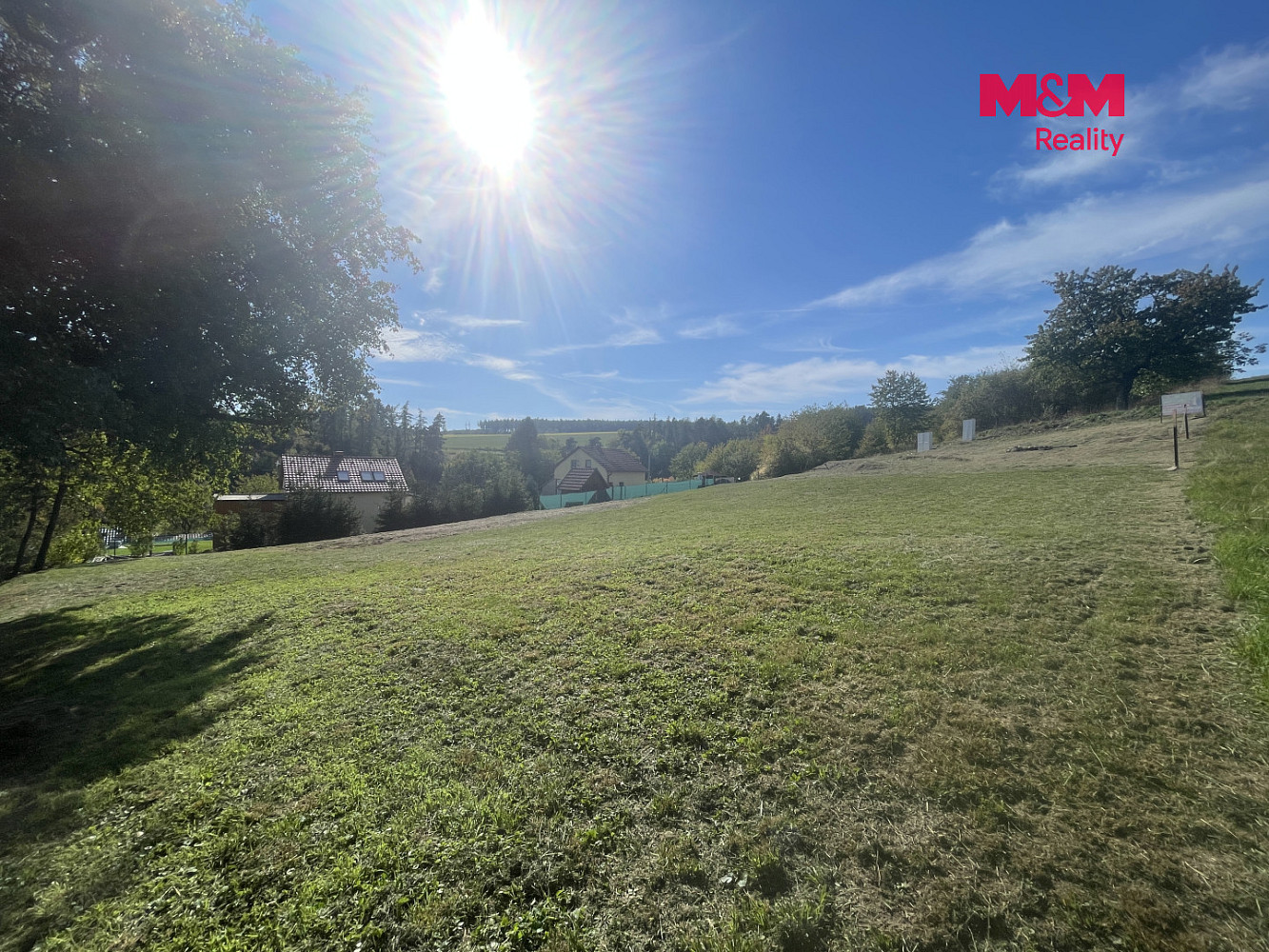Prodej stavebního pozemku 880 m² – fotografie 5