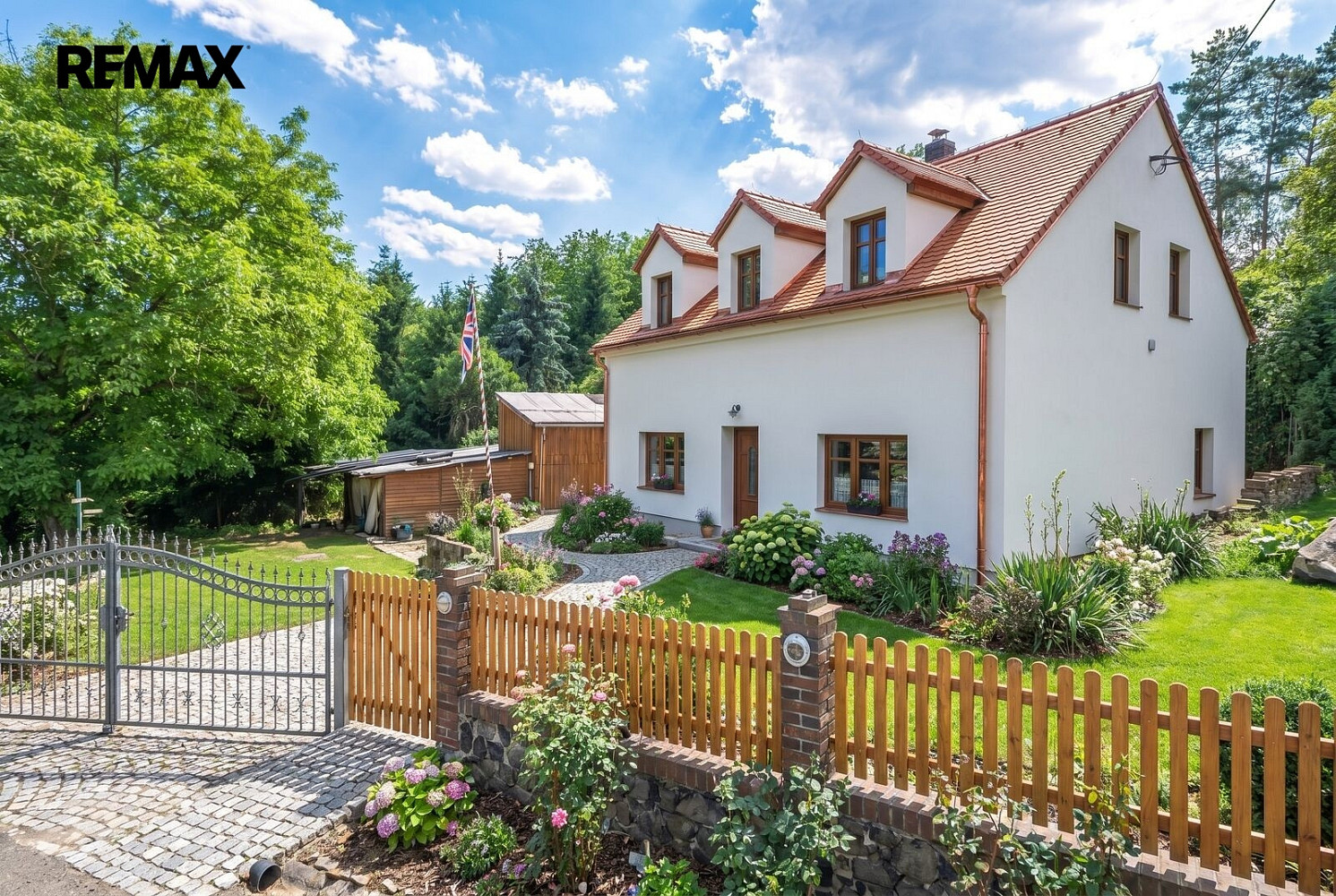 Prodej domu 256 m² s pozemkem 256 m²