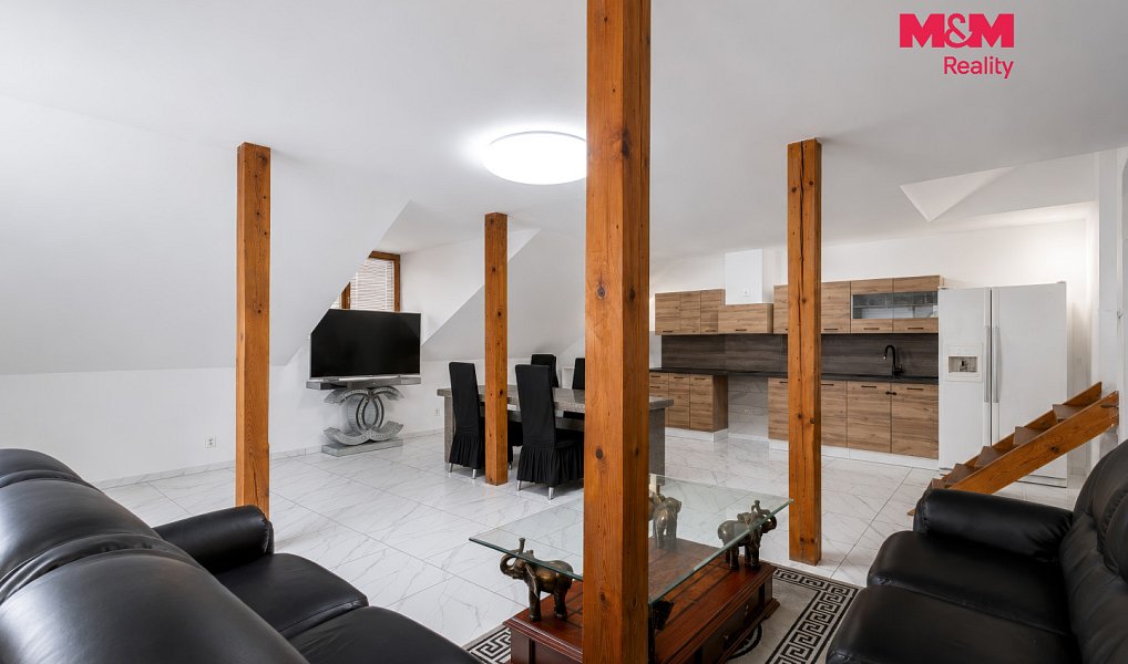 Prodej domu 200 m² s pozemkem 959 m², Orlová – náhled fotky 12
