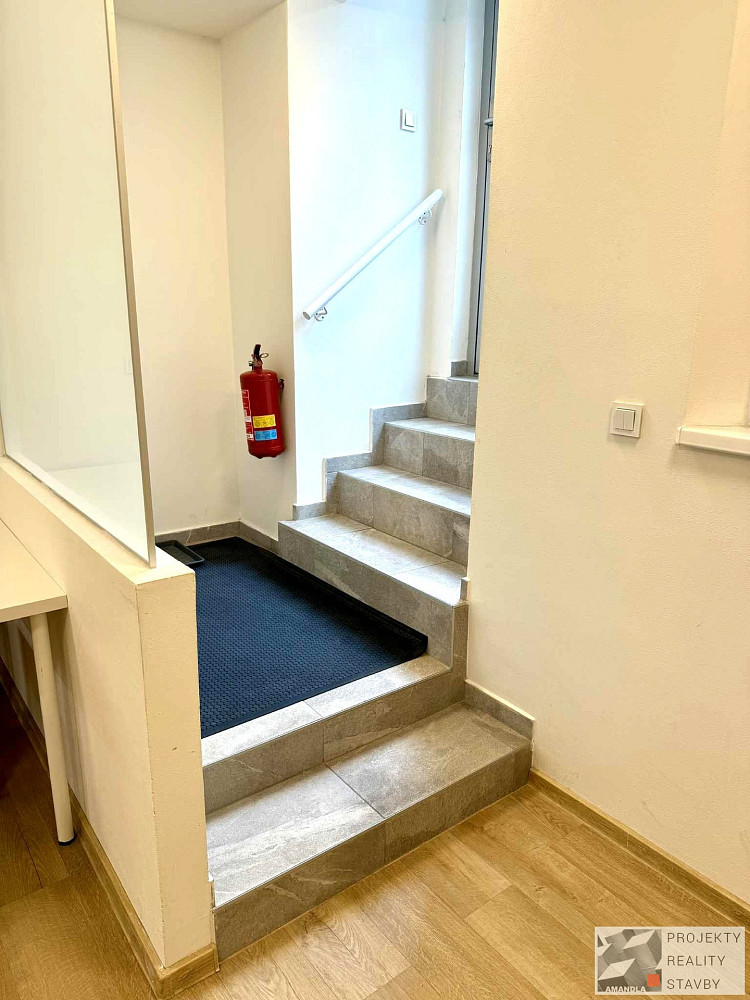 Prodej bytu 2+1 62 m² – pohled 6