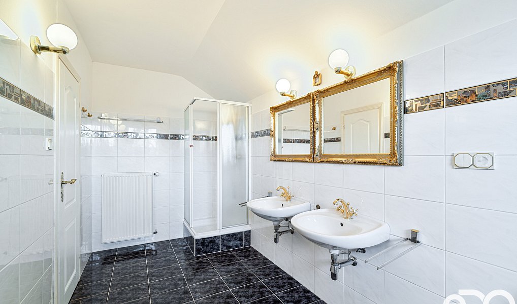 Prodej domu 388 m² s pozemkem 1 730 m², Senohraby – náhled fotky 27