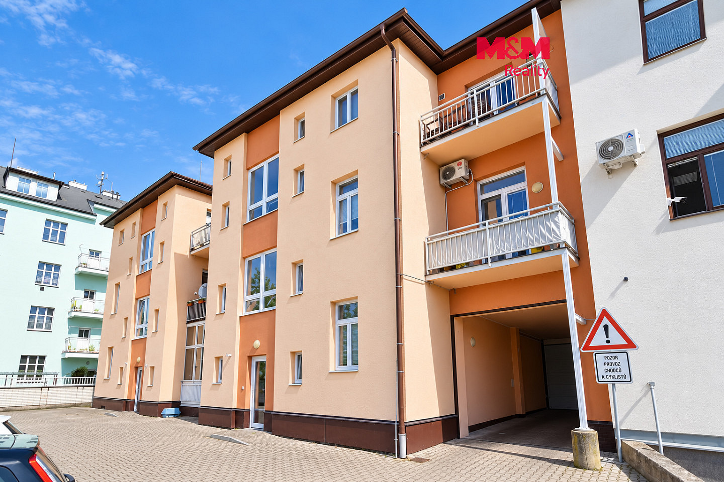 Pronájem bytu 2+kk 64 m²