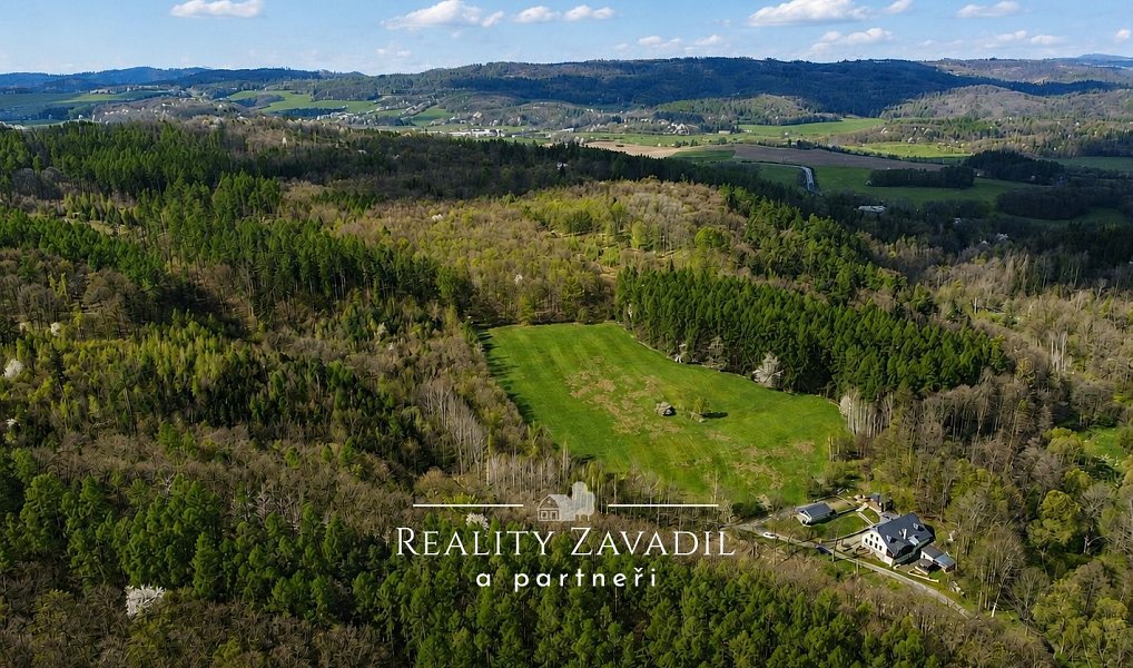 Prodej ubytovacího objektu 322 m², Vysoká – náhled fotky 12