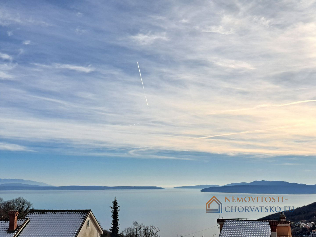 Prodej stavebního pozemku 1 594 m² - Fler