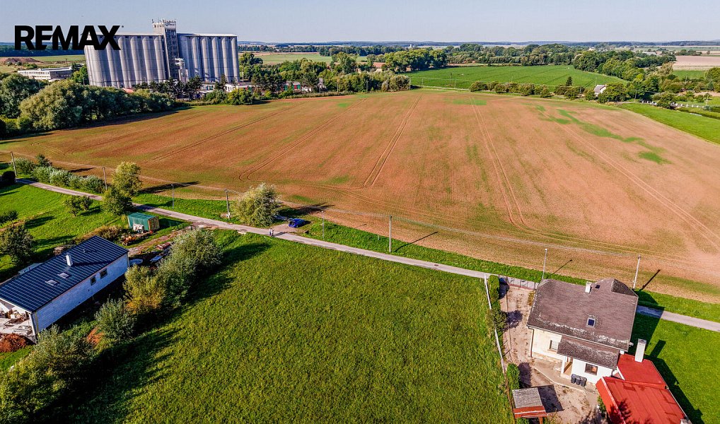 Prodej stavebního pozemku 2 785 m², Ostroměř – náhled fotky 2