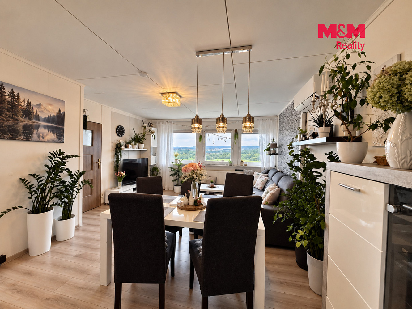 Prodej domu 218 m² s pozemkem 930 m² – fotografie 2
