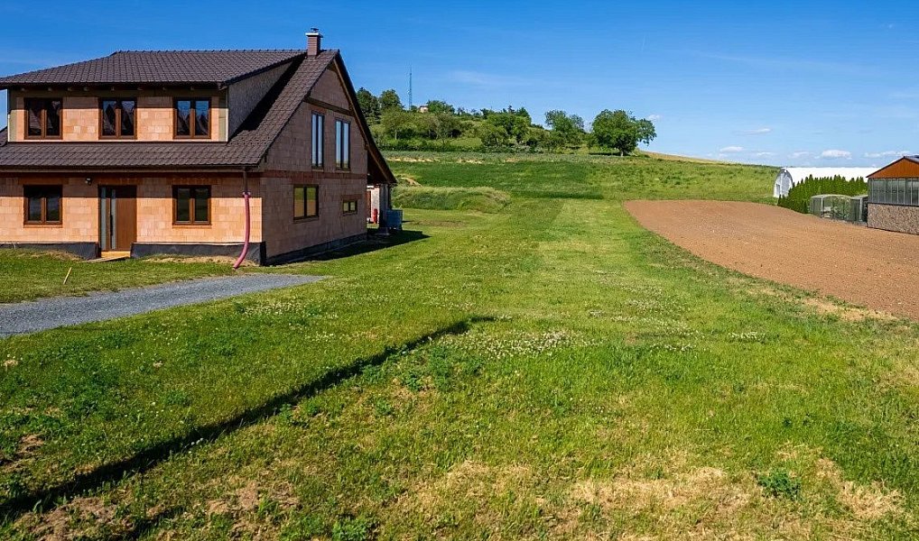 Prodej stavebního pozemku 1 000 m², Pozořice – náhled fotky 4