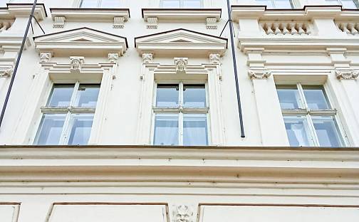 Pronájem bytu 2+kk 46 m², Štefánikova, Praha 5 - Smíchov