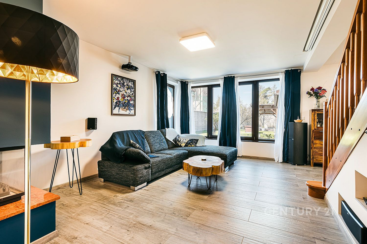 Prodej domu 218 m² s pozemkem 454 m² – fotografie 3
