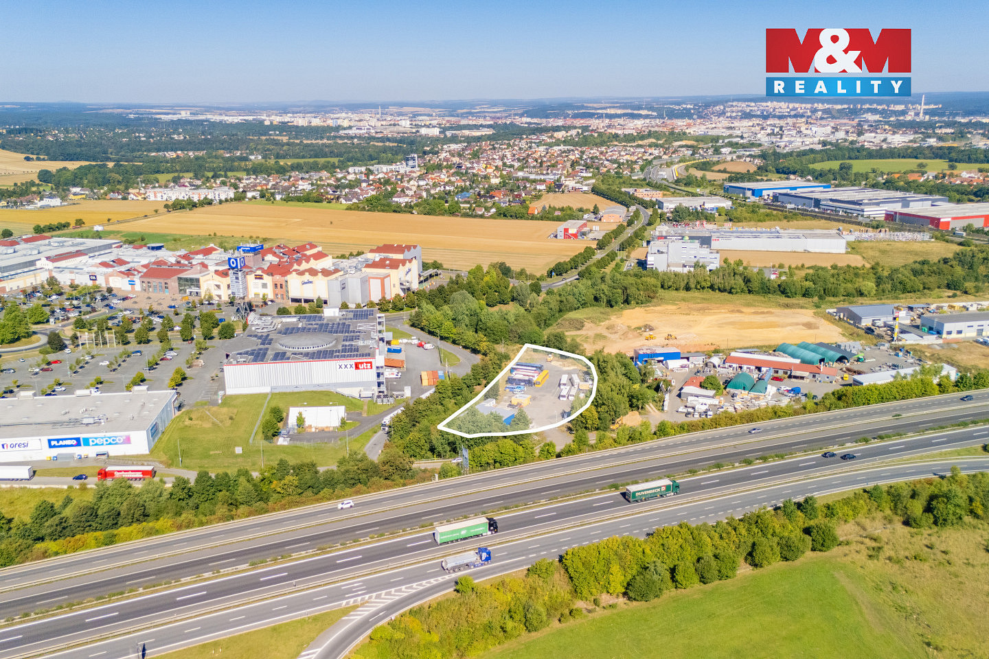 Pronájem komerčního pozemku 500 m² — photo 3