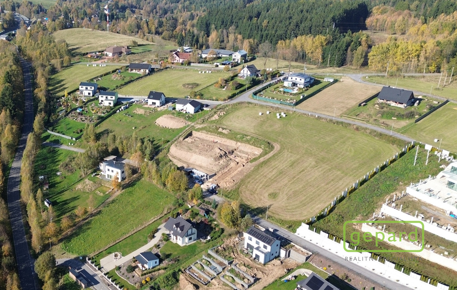Prodej stavebního pozemku 2 394 m² – fotografie 5