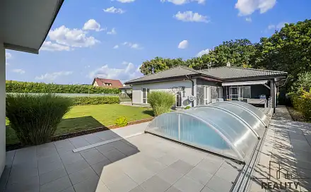 Prodej domu 200 m² s pozemkem 1 061 m², Choltice, okres Pardubice