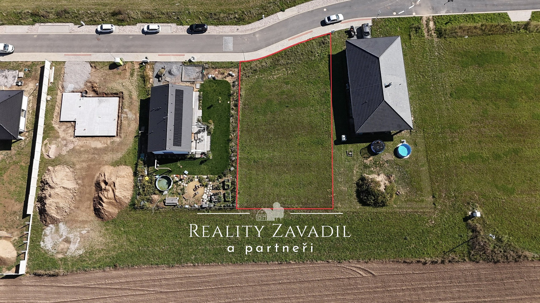 Prodej stavebního pozemku 917 m² – fotografie 5