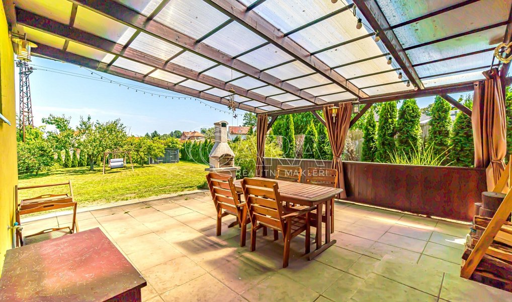 Prodej domu 209 m² s pozemkem 1 132 m², Zlosyň – náhled fotky 5
