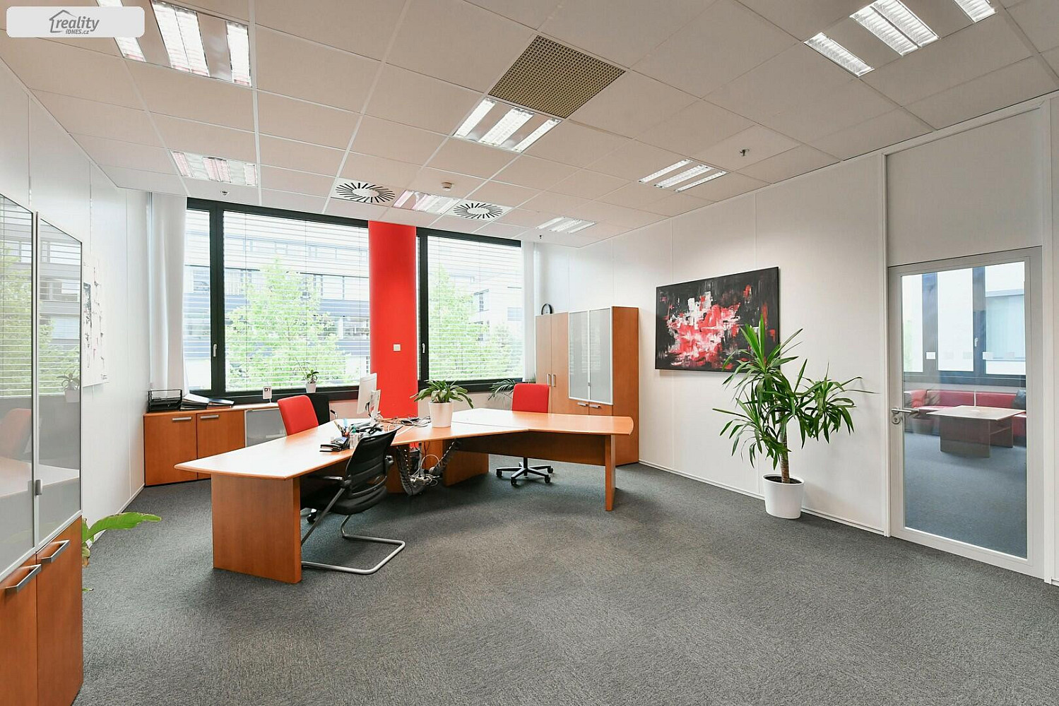 Pronájem kanceláře 340 m² — photo 4